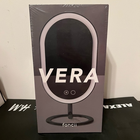 Fancii & Co Vera LED Vanity Makeup Mirror, black color, new in box - Picture 6 of 7